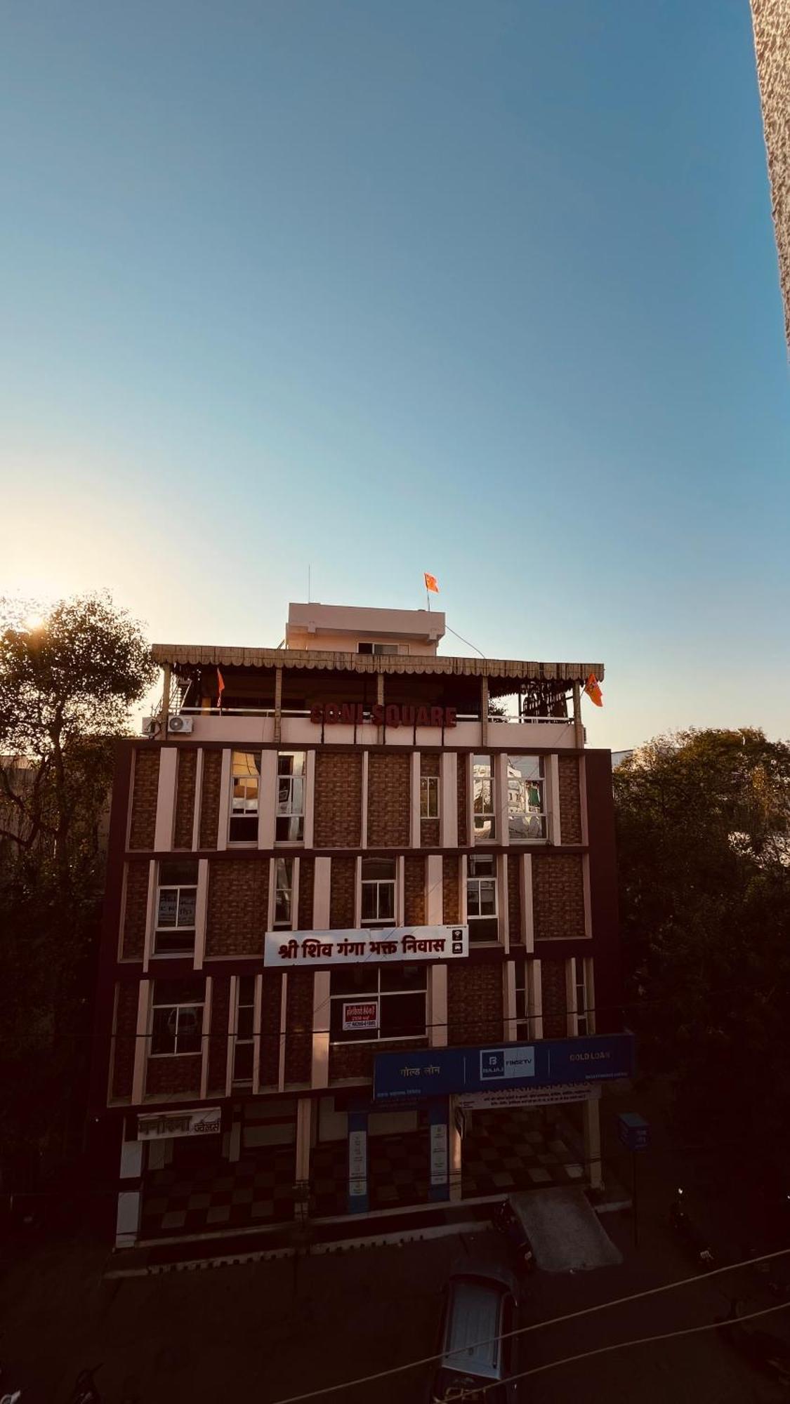 Shri Shiv Ganga Bhakt Niwas Ujaim Exterior foto